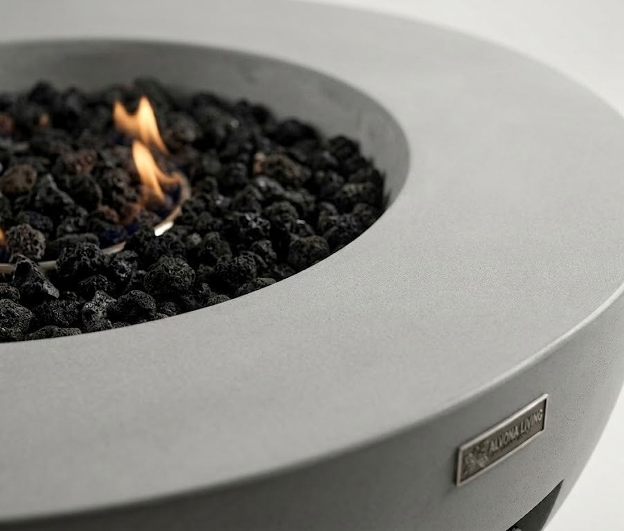 Feuertisch vs. Feuerstelle: Was passt zu deiner Terrasse?